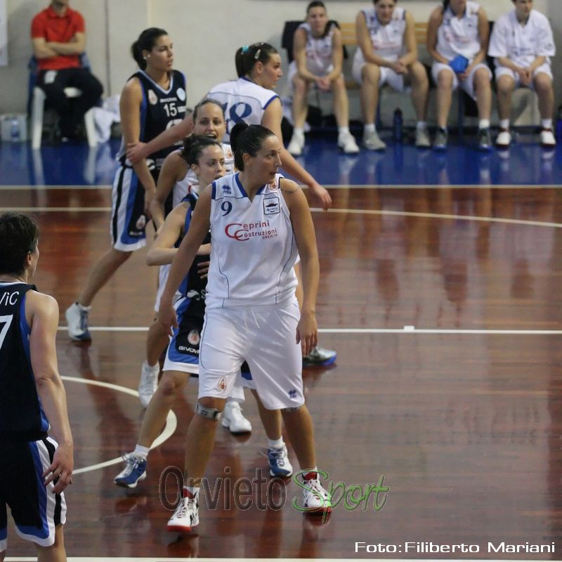 Azzurra in play-off, buona la prima. Finale mozzafiato ma la gara 1 resta a Orvieto