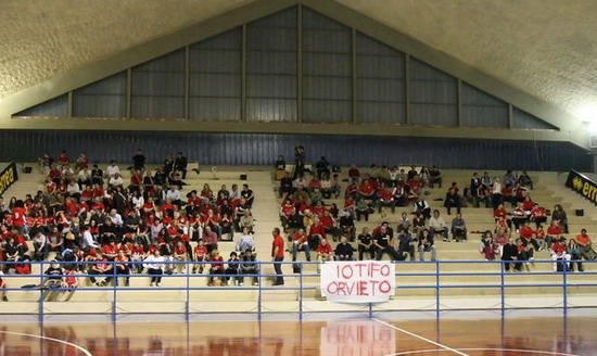 Sponsorizziamo gli sponsor. Stefano Biagioli e l’Orvieto Basket al fianco degli sponsor alluvionati