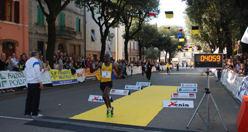 Paul Sugut vince la Maratonina Lamarina 2014